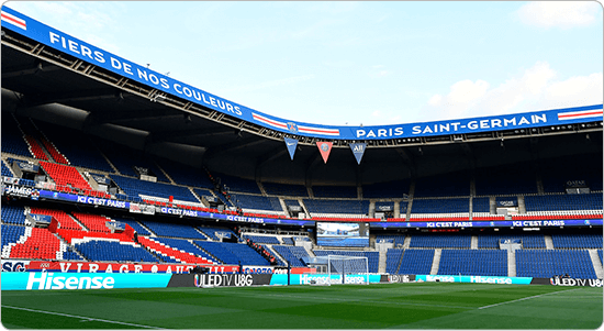 サッカー観戦画像